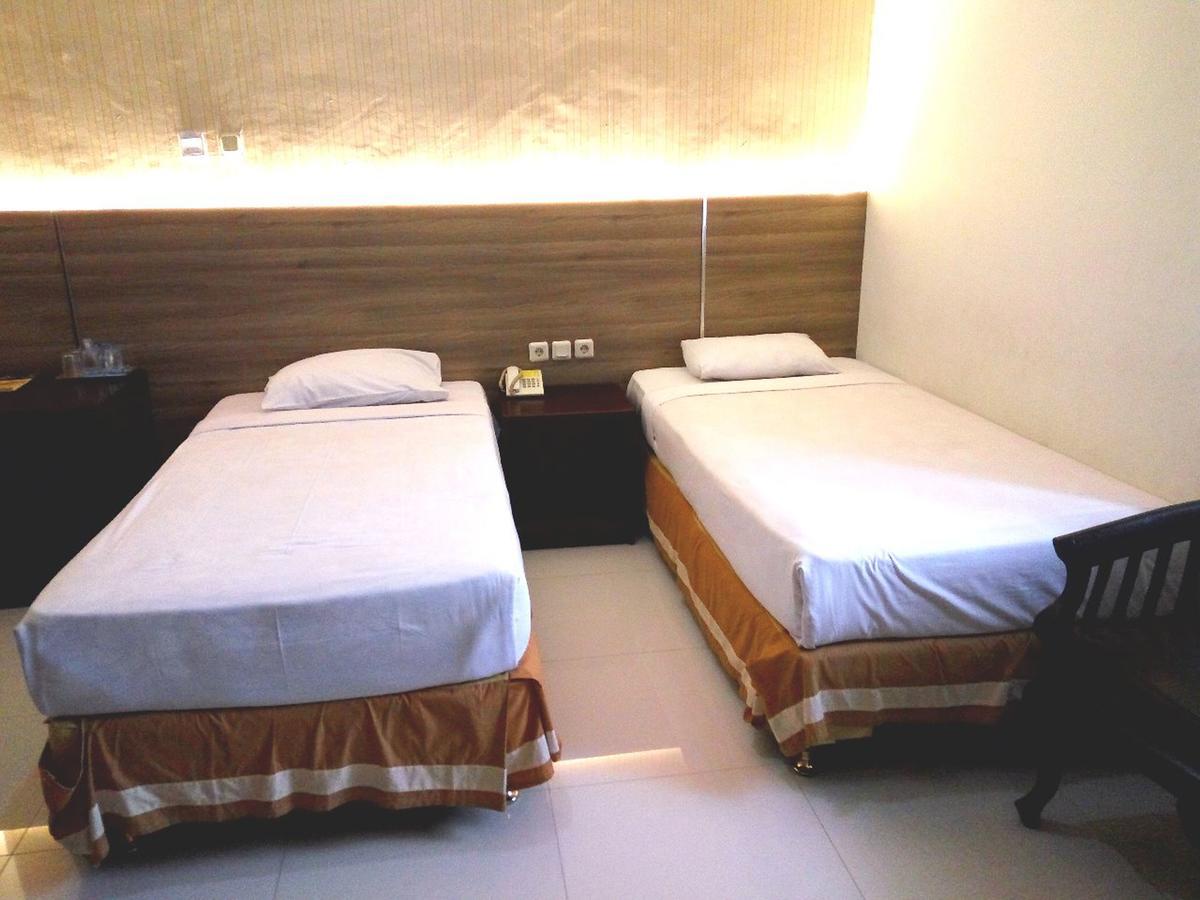 Hotel Matahari ยอกยาการ์ตา ภายนอก รูปภาพ