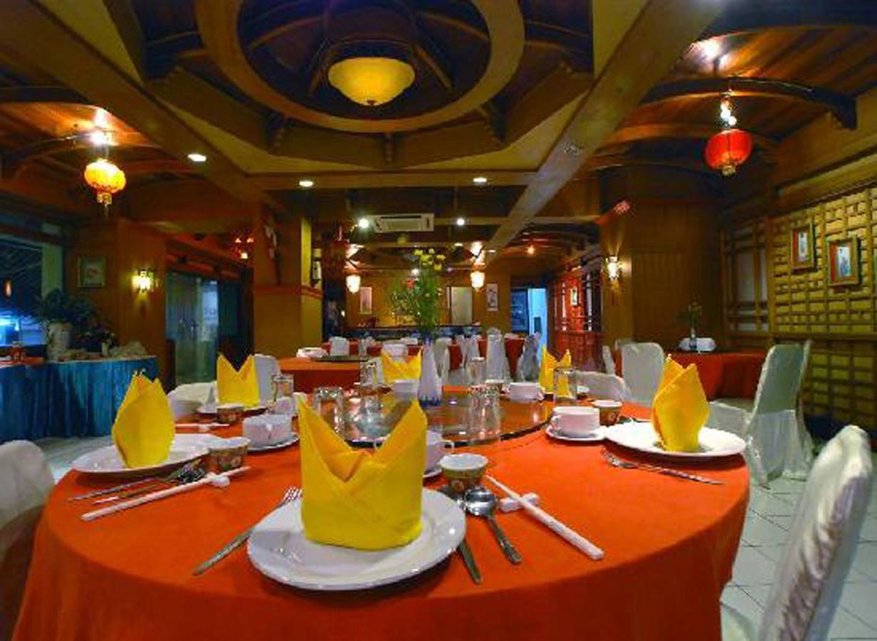 Hotel Matahari ยอกยาการ์ตา ภายนอก รูปภาพ