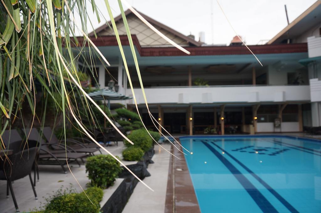 Hotel Matahari ยอกยาการ์ตา ภายนอก รูปภาพ