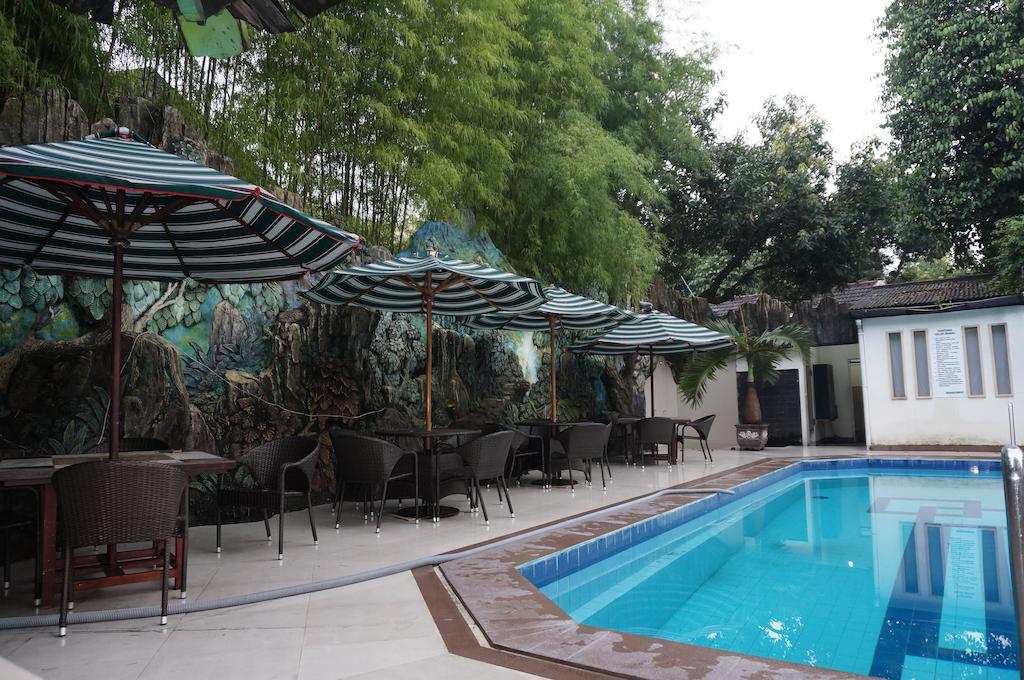 Hotel Matahari ยอกยาการ์ตา ภายนอก รูปภาพ