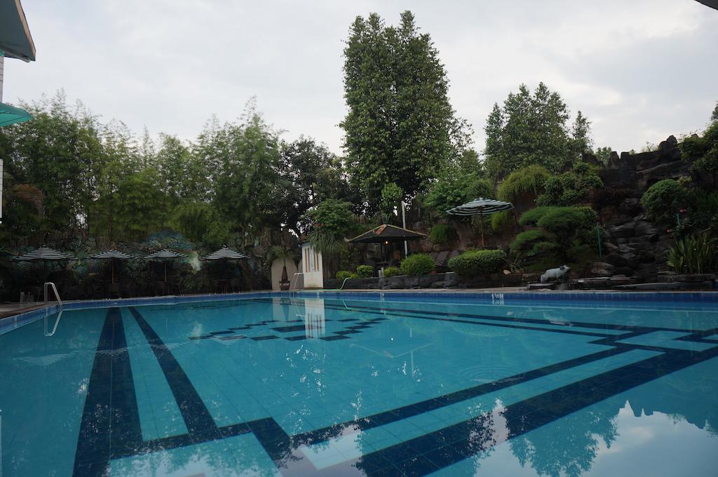 Hotel Matahari ยอกยาการ์ตา ภายนอก รูปภาพ