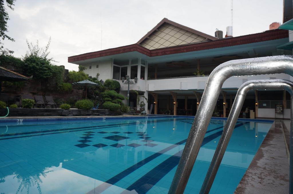 Hotel Matahari ยอกยาการ์ตา ภายนอก รูปภาพ