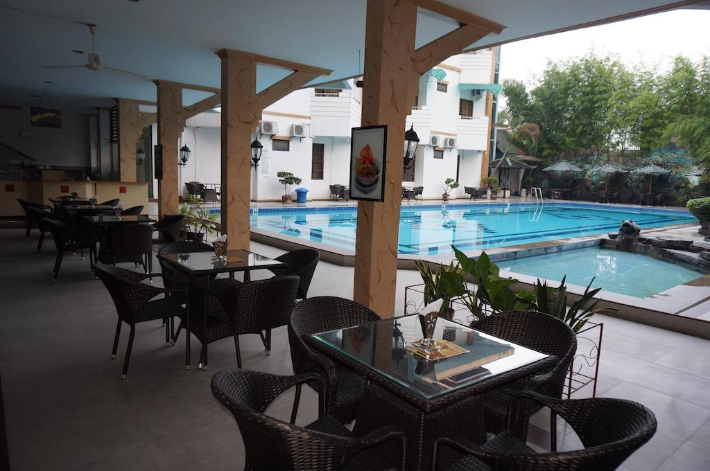 Hotel Matahari ยอกยาการ์ตา ภายนอก รูปภาพ