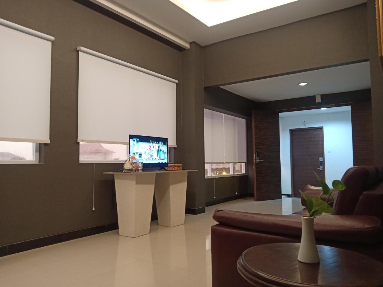 Hotel Matahari ยอกยาการ์ตา ภายนอก รูปภาพ