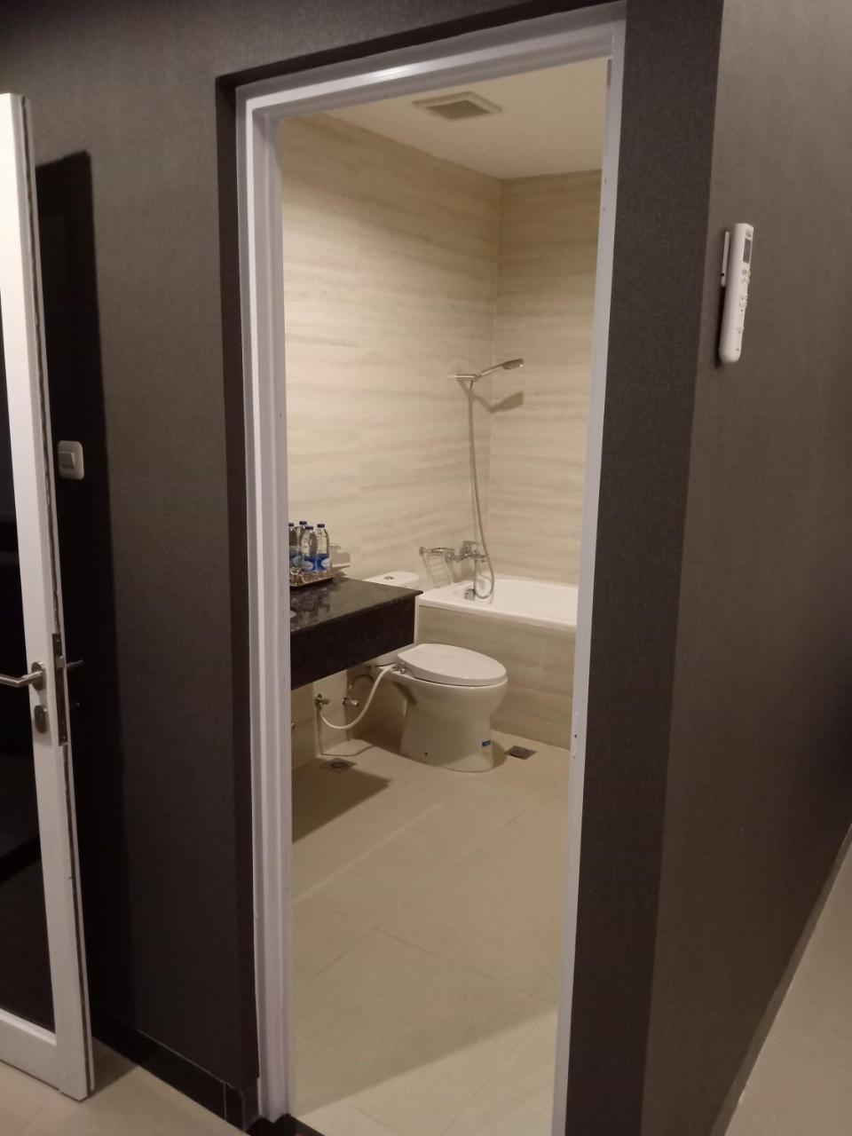 Hotel Matahari ยอกยาการ์ตา ภายนอก รูปภาพ
