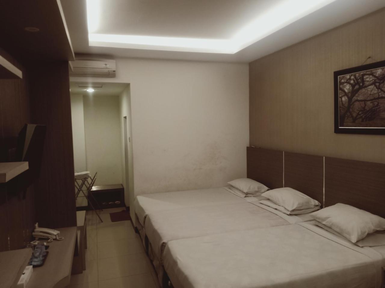 Hotel Matahari ยอกยาการ์ตา ภายนอก รูปภาพ